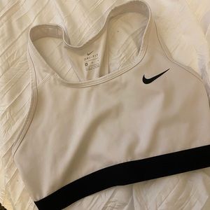 Nike Women’s Sports Bra